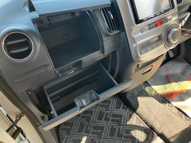 タントG軽自動車 衝突安全ボディ トップシェイドガラス スマートキー 左側パワースライドドア 社外ナビ 社外ETC車載器ミラクルオープンドア 14インチアルミホイール(和歌山県)の中古車