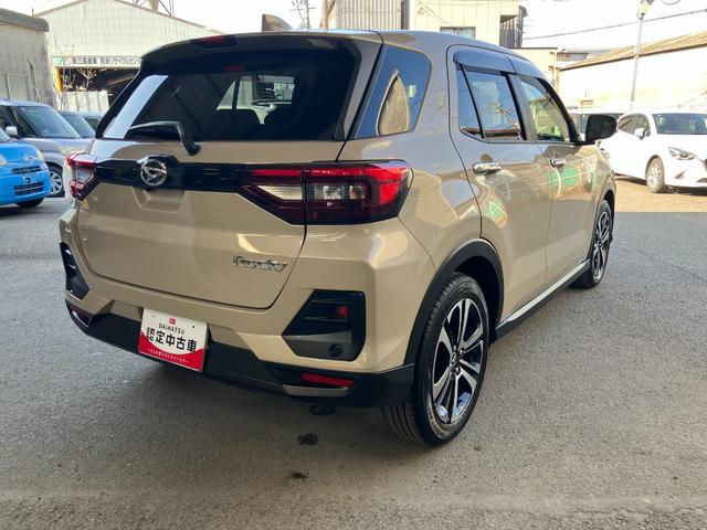 ロッキープレミアムＧ登録車　衝突安全ボディ　衝突被害軽減ブレーキ　プッシュスタートボタン　電動パーキング　クリアランスソナー　ナビ　ＥＴＣ車載器　シートヒーター１７インチアルミ（和歌山県）の中古車