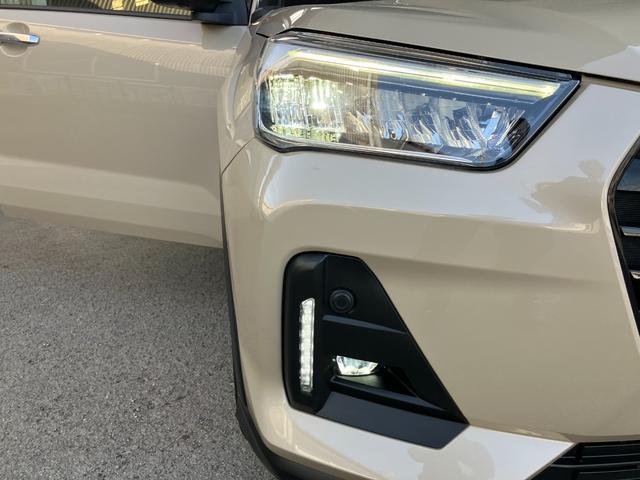 ロッキープレミアムＧ登録車　衝突安全ボディ　衝突被害軽減ブレーキ　プッシュスタートボタン　電動パーキング　クリアランスソナー　ナビ　ＥＴＣ車載器　シートヒーター１７インチアルミ（和歌山県）の中古車