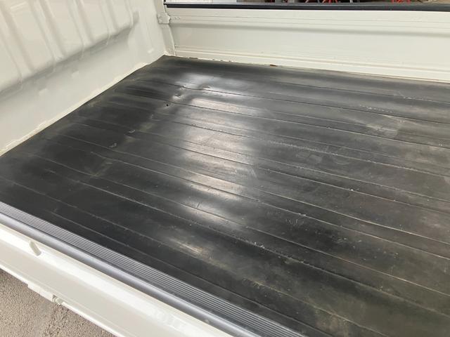 ハイゼットトラックスタンダードＳＡIIIｔ軽自動車　衝突安全ボディ　衝突被害軽減ブレーキ　ＡＭ／ＦＭラジオ　クリアランスソナー　５速ＭＴ　２ＷＤ　荷台マット　テールゲートチェーン　ゲートプロテクター　ＬＥＤヘッドランプ（和歌山県）の中古車