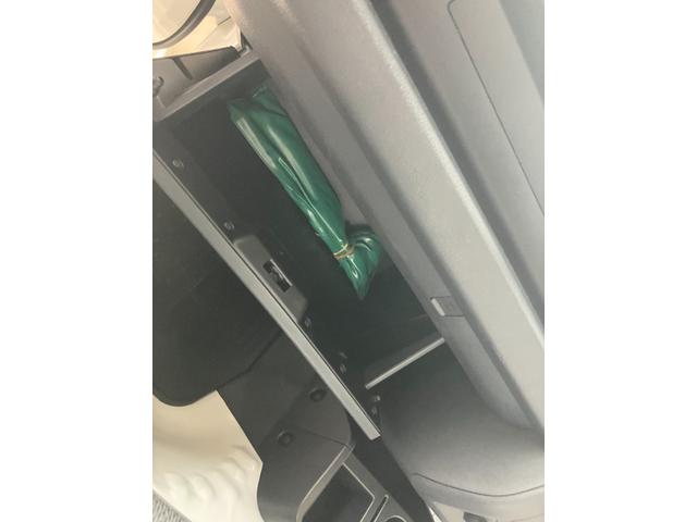 ハイゼットトラックスタンダードＳＡIIIｔ軽自動車　衝突安全ボディ　衝突被害軽減ブレーキ　ＡＭ／ＦＭラジオ　クリアランスソナー　５速ＭＴ　２ＷＤ　荷台マット　テールゲートチェーン　ゲートプロテクター　ＬＥＤヘッドランプ（和歌山県）の中古車