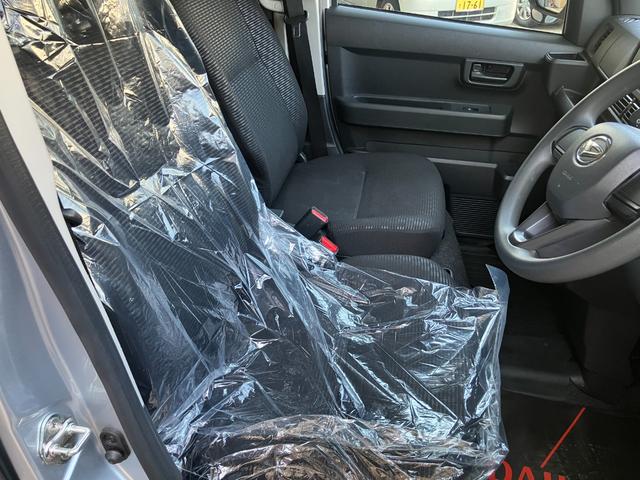 ハイゼットカーゴクルーズターボ軽自動車　ターボ　衝突被害軽減ブレーキ　プッシュスタートボタン　両側パワースライドドア　デジタルインナーミラー　バックモニター　ＣＤチューナー　ＬＥＤヘッドランプ　ＬＥＤフォグランプ（和歌山県）の中古車