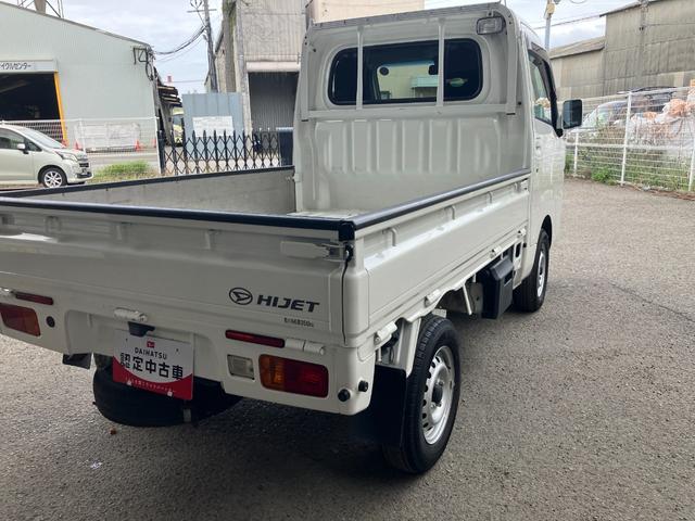 ハイゼットトラックエクストラＳＡIIIｔ軽自動車　ワンオーナー　４速ＡＴ　三方開き　ＣＤチューナー　ハロゲンヘッドランプ　ＬＥＤフォグランプ　パワーウィンドウ　キーレスエントリー　１２インチタイヤ（和歌山県）の中古車