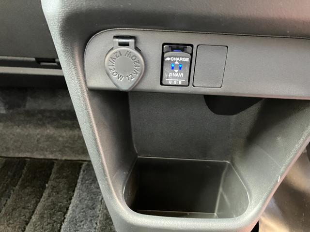 ムーヴキャンバスXホワイトアクセントリミテッド SAIII軽自動車 ワンオーナー 衝突被害軽減ブレーキ オートエアコン 両側パワースライドドア 純正7インチナビ パノラマモニター ドライブレコーダー ETC車載器 14インチフルホイールキャップ(和歌山県)の中古車