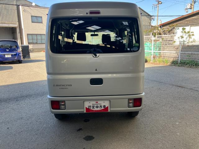 ミニキャブバンブラボー軽自動車 4WD キーレスエントリー 電動格納ミラー パワーウィンドウ オートギヤシフト CDチューナー ETC車載器 ハロゲンヘッドランプ(和歌山県)の中古車