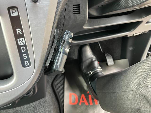 ムーヴカスタム　Ｘ軽自動車　プッシュスタートボタン　７インチナビ　オートエアコン　ＥＴＣ車載器　ベンチシート　１４インチアルミホイール　横開きバックドア（和歌山県）の中古車
