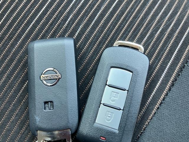 デイズハイウェイスター　Ｘ軽自動車　プッシュスタートボタン　純正７インチナビ　アラウンドビューモニター　オートエアコン　スマートキー　　キセノンヘッドライト　ハロゲンフォグランプ　１４インチアルミホイール（和歌山県）の中古車