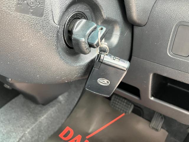ムーヴコンテカスタム X軽自動車 スマートキー オートエアコン 7インチナビ搭載 ETC車載器 ベンチシート ディスチャージヘッドランプ 14インチフルホイールキャップ(和歌山県)の中古車