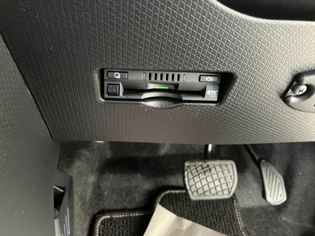 タントＸ軽自動車　衝突安全ボディ　衝突被害軽減ブレーキ　プッシュスタートボタン　オートエアコン　左側パワースライドドア　７インチナビ　ＥＴＣ車載器　ドライブレコーダー　シートヒーター　電動パーキング（和歌山県）の中古車