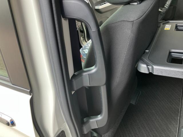 トールＧ　リミテッドII　ＳＡIII登録車　衝突安全ボディ　衝突被害軽減ブレーキ　プッシュスタートボタン　オートエアコン　純正９インチナビ　パノラマモニター　ドライブレコーダー　シートヒーター　両側パワースライドドア　ＬＥＤヘッドランプ（和歌山県）の中古車