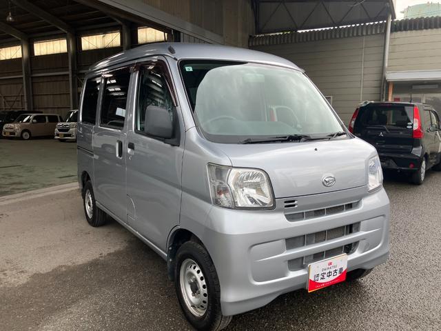 ハイゼットカーゴＤＸ軽自動車　ワンオーナー　キーレスエントリー　パワーウィンドウ　ＡＭ／ＦＭラジオ　マニュアルエアコン　４速ＡＴ　後席シートフルフラット　ハロゲンヘッドランプ　１２インチラジアルタイヤ（和歌山県）の中古車