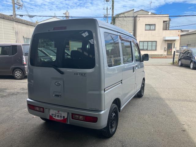 ハイゼットカーゴクルーズターボリミテッド軽自動車　貨物　衝突安全ボディ　キーレスエントリー　パワーウィンドウ　ＣＤチューナー　後席分割シート　後席フルフラット　ＣＤチューナー　４速オートマチック（和歌山県）の中古車