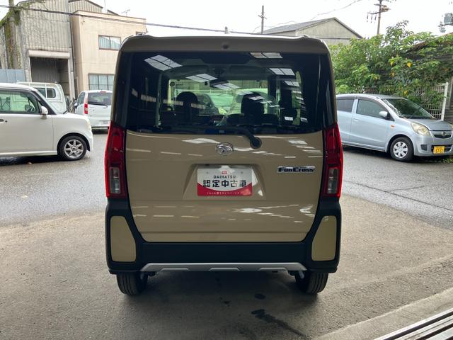 タント 中古車 ファンクロス軽自動車　４ＷＤ　ワンオーナー　衝突被害軽減ブレーキ　両側電動スライドドア　シートヒーター　純正７インチナビ　バックモニター　ドライブレコーダー　ＬＥＤヘッドランプ　１４インチアルミホイール