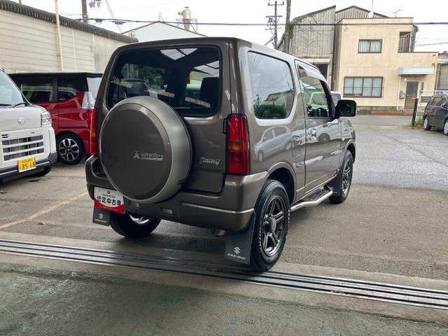 ジムニー 中古車 クロスアドベンチャー軽自動車　キーレスエントリー　ＥＴＣ車載器　７インチナビ　４ＷＤ　横開きバックドア　ハロゲンヘッドランプ　マニュアルエアコン　１６インチアルミホイール