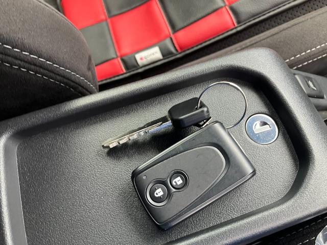 コペンＧＲ　スポーツ軽自動車　プッシュスタートボタン　オートエアコン　シートヒーター　オープンカー　レカロシート　１６インチアルミ　スマートキー　ＭＯＭＯ革巻きハンドル（和歌山県）の中古車