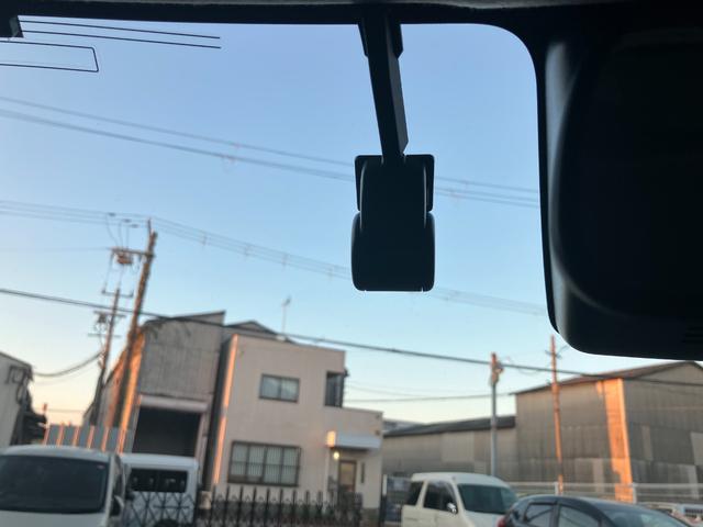 ロッキープレミアムＧ登録車　ワンオーナー　保証付き　修復歴無し　衝突被害軽減ブレーキ　電動パーキングブレーキ　ＬＥＤヘッドランプ　９インチ純正ナビ　シートヒーター　パノラマモニター　ドライブレコーダー　ＥＴＣ車載器（和歌山県）の中古車