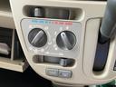 軽自動車　衝突安全ボディ　キーレスエントリー　ベンチシート　マニュアルエアコン　ＣＤチューナー　横開きバックドア　１４インチフルホイールキャップ（和歌山県）の中古車