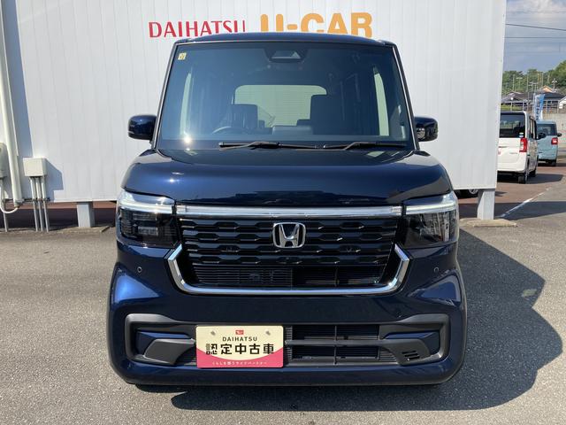 Ｎ−ＢＯＸカスタムベースグレード純正ディスプレイオーディオ　Ｂｌｕｅｔｏｏｔｈオーディオ　Ａｐｐｌｅ　ＣａｒＰｌａｙ・Ａｎｄｒｏｉｄ　Ａｕｔｏ対応　バックカメラ　ＬＥＤヘッドライト　　左側電動スライドドア　衝突被害軽減ブレーキ（和歌山県）の中古車