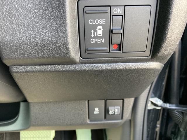 Ｎ−ＢＯＸカスタムベースグレード純正ディスプレイオーディオ　Ｂｌｕｅｔｏｏｔｈオーディオ　Ａｐｐｌｅ　ＣａｒＰｌａｙ・Ａｎｄｒｏｉｄ　Ａｕｔｏ対応　バックカメラ　ＬＥＤヘッドライト　　左側電動スライドドア　衝突被害軽減ブレーキ（和歌山県）の中古車