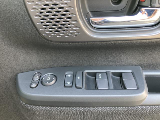 Ｎ−ＢＯＸカスタムベースグレード純正ディスプレイオーディオ　Ｂｌｕｅｔｏｏｔｈオーディオ　Ａｐｐｌｅ　ＣａｒＰｌａｙ・Ａｎｄｒｏｉｄ　Ａｕｔｏ対応　バックカメラ　ＬＥＤヘッドライト　　左側電動スライドドア　衝突被害軽減ブレーキ（和歌山県）の中古車