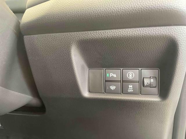 フィットｅ：ＨＥＶリュクスメモリーナビ・バックカメラ・前後ドラレコ（和歌山県）の中古車