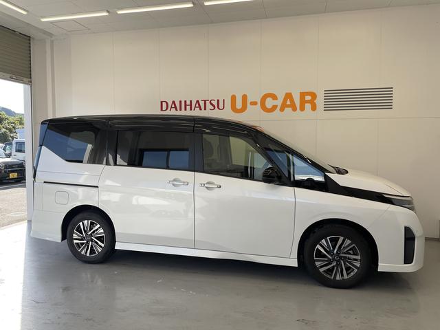 セレナハイウェイスターＶ１２．３インチディスプレイオーディオ・（ＴＶ　Ｂｌｕｅｔｏｏｔｈ）全方位モニター・追従クルコン・プロパイロット・両側パワースライドドア・ＥＴＣ・デジタルルームミラー・ＬＥＤヘッドランプ（和歌山県）の中古車