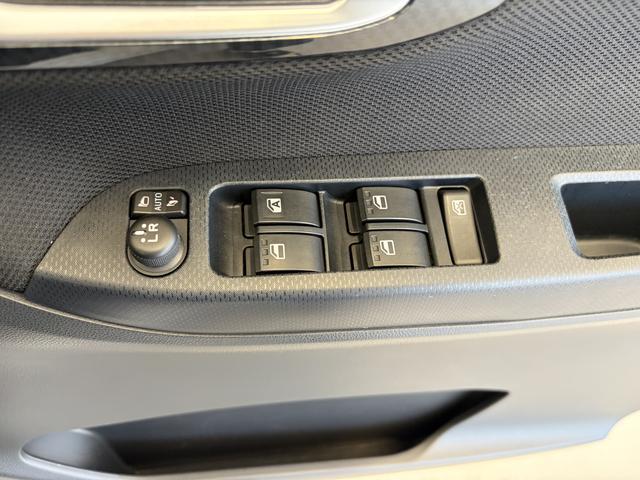 ムーヴカスタム　ＸリミテッドII　ＳＡIII：メモリーナビ（ＴＶ　ＣＤ／ＤＶＤ　Ｂｌｕｅｔｏｏｔｈ　パノラマモニター　ＥＴＣ車載機　ドライブレコーダー　ＬＥＤヘッドランプ　キーフリーシステム　運転席シートヒーター（和歌山県）の中古車
