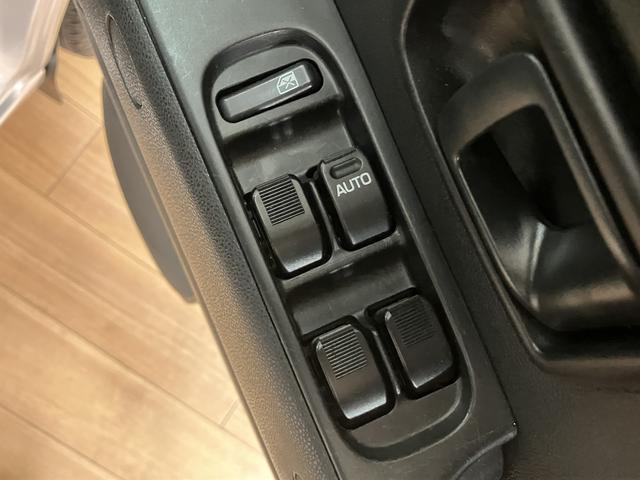 ハイゼットカーゴクルーズSAIII 認定中古車/1年保証/車検整備付き2.0万キロ/第三者鑑定書付き/車検整備付き/1年保証/衝突被害軽減ブレーキ/はみ出し防止装置/ナビ/TV/バックカメラ/ETC/LEDライト/電動格納ミラー/パワーウィンドウ/リモコンキー/(大阪府)の中古車