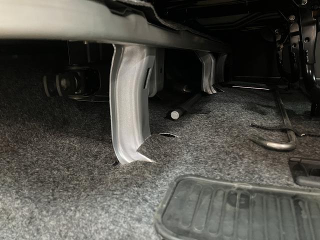 ハイゼットカーゴクルーズSAIII 認定中古車/1年保証/車検整備付き2.0万キロ/第三者鑑定書付き/車検整備付き/1年保証/衝突被害軽減ブレーキ/はみ出し防止装置/ナビ/TV/バックカメラ/ETC/LEDライト/電動格納ミラー/パワーウィンドウ/リモコンキー/(大阪府)の中古車