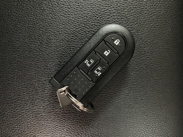 タントカスタムＸ　トップエディションＶＳ　ＳＡIII　１年保証８インチナビ／ＴＶ／ＵＳＢ／Ｂｌｕｅｔｏｏｔｈ／パノラマカメラ／ＥＴＣ／ドラレコ／ターボ車／衝突軽減ブレーキ／両側電動スライドドア／ＬＥＤライト／フォグランプ／運転席シートヒーター／キーフリー／（大阪府）の中古車