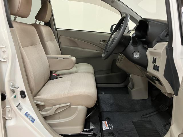 ムーヴL スマートセレクションSA 車検R9.8/ナビ/社外アルミホイール/ドラレコ/ナビ/ワンセグTV/衝突軽減ブレーキ/横滑り防止装置/ETC/キーフリーシステム/電動格納ミラー/後席スライド/エアコン/パワーウィンドウ/運転席シート・ハンドル上下調整(大阪府)の中古車