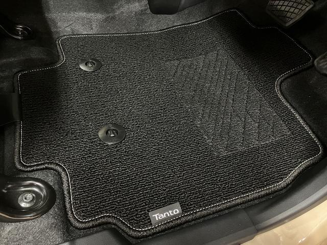 タントファンクロスターボリミテッド　Ｒ８年式／走行６キロターボ車／クルーズコントロール／衝突軽減ブレーキ／コーナーセンサー／アクセル踏み間違い／シートヒーター／ＥＴＣ／ブレーキホールド／電動パーキングブレーキ／ＵＳＢ／ＬＥＤライト／両側電動スライドドア（大阪府）の中古車