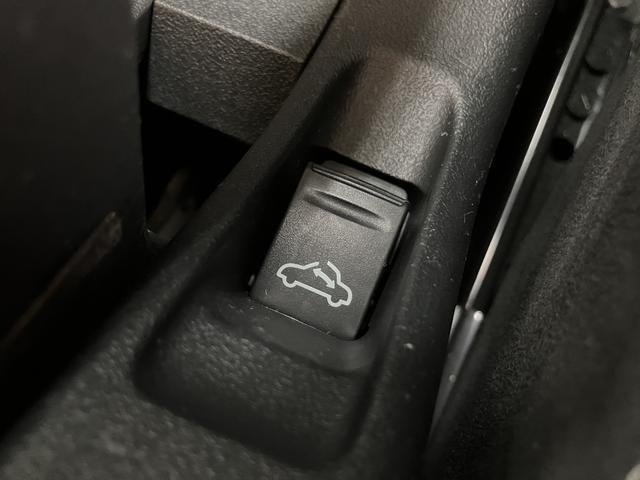 コペンGRスポーツ 禁煙車/ルーフ電動開閉/MT車/車検整備渡しMT/ワンオーナー/GRスポーツ仕様/ルーフ電動開閉/社外ディスプレイオーディオ/16インチBBSアルミホイール/レカロシート/MOMOステアリング/LEDライト/フォグランプ/ETC/キーフリー(大阪府)の中古車