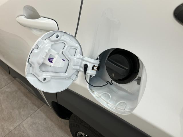 ヤリスクロスハイブリッド　ＧＲスポーツ　レーダークルーズコントロール追突被害軽減ブレーキ　ＴＳＳ　スマートキー　ハンドル＆シートヒーター　フルセグＴＶ　Ｂｌｕｅｔｏｏｔｈ　ＵＳＢ　パノラマカメラ　レーダークルーズコントロール（滋賀県）の中古車