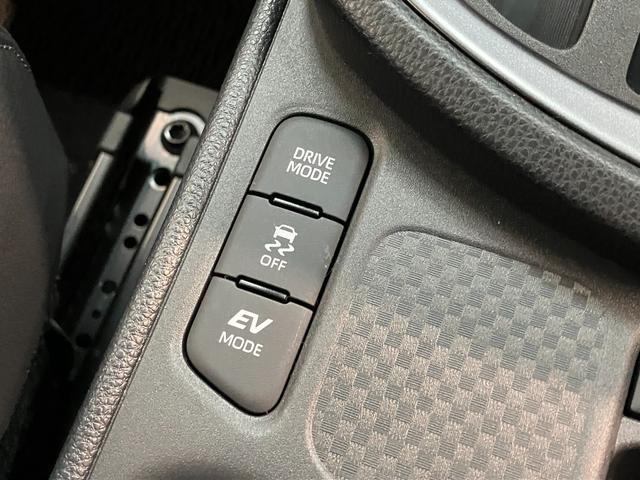 ヤリスクロスハイブリッド　ＧＲスポーツ　レーダークルーズコントロール追突被害軽減ブレーキ　ＴＳＳ　スマートキー　ハンドル＆シートヒーター　フルセグＴＶ　Ｂｌｕｅｔｏｏｔｈ　ＵＳＢ　パノラマカメラ　レーダークルーズコントロール（滋賀県）の中古車