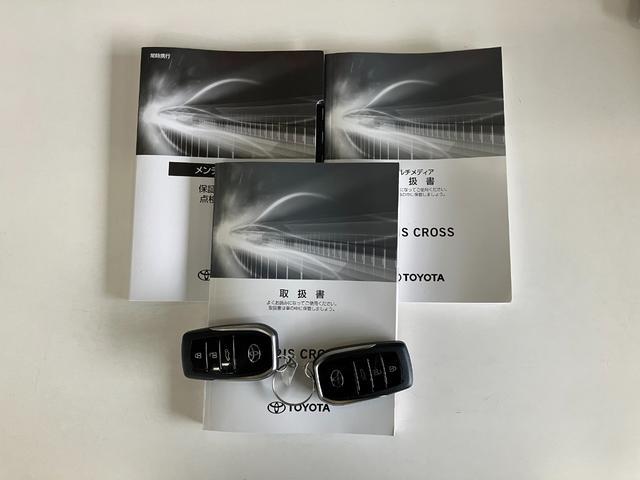 ヤリスクロスハイブリッド　ＧＲスポーツ　レーダークルーズコントロール追突被害軽減ブレーキ　ＴＳＳ　スマートキー　ハンドル＆シートヒーター　フルセグＴＶ　Ｂｌｕｅｔｏｏｔｈ　ＵＳＢ　パノラマカメラ　レーダークルーズコントロール（滋賀県）の中古車