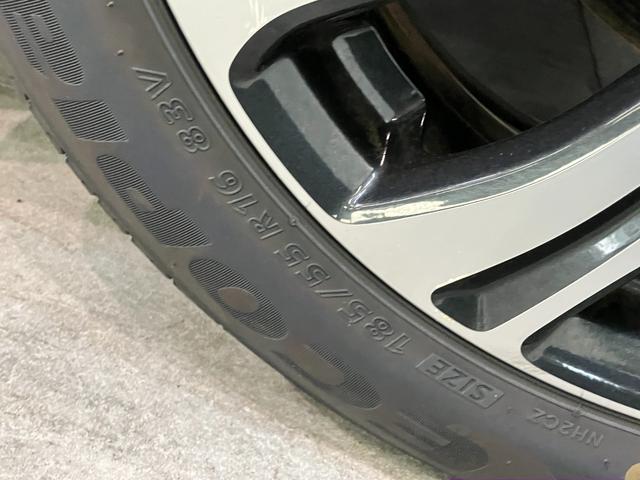 スイフトＲＳ　クルーズコントロール　パノラマカメラ　ドラレコ　ＬＥＤ衝突被害軽減ブレーキ　コーナーセンサー　Ｂｌｕｅｔｏｏｔｈ　パノラマカメラ　ＥＴＣ　ドラレコ　パドルシフト　クルーズコントロール　シートヒーター　スマートキー　オートライト　オートエアコン　電格ミラー（滋賀県）の中古車
