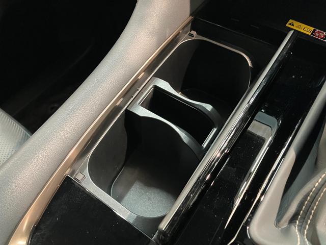 アルファードＺ　１４型ナビ　パノラマカメラ　フリップダウンモニタートヨタチームメイト　ＴＳＳ　１４型ナビ　パノラマカメラ　後席モニター　３方向ドラレコ　Ｂｌｕｅｔｏｏｔｈ　ＵＳＢ　ＥＴＣ　パーキングアシスト　両側パワスラ　レーダークルコン　シートヒーター＆クーラー（滋賀県）の中古車