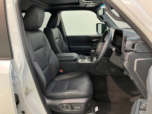 ランドクルーザー250VX 4WD 12型フルセグナビ Pカメラ レーダークルコンTSS モデリスタプロテクターキット 12型ナビ パノラマカメラ DVD再生 Bluetooth USB シートヒーター&クーラー クルコン パワーバックドア サンルーフ 革シート ハンドルヒーター(滋賀県)の中古車