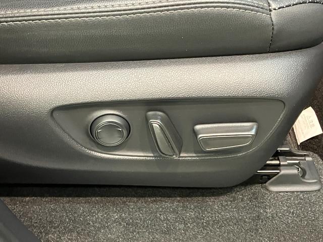 ランドクルーザー250VX 4WD 12型フルセグナビ Pカメラ レーダークルコンTSS モデリスタプロテクターキット 12型ナビ パノラマカメラ DVD再生 Bluetooth USB シートヒーター&クーラー クルコン パワーバックドア サンルーフ 革シート ハンドルヒーター(滋賀県)の中古車