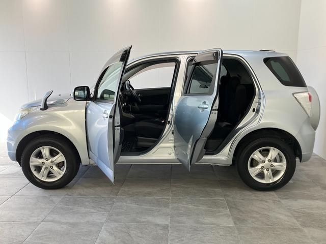 ビーゴＣＸ　４ＷＤ　ワンセグナビ　ＥＴＣ　キーレス　車検整備付フルタイム４ＷＤ　デフロック　ワンセグナビ　ＤＶＤ再生　ＥＴＣ　オートエアコン　キーレスエントリー　電動格納式ミラー　マニュアルレベリング　背面タイヤカバー（ハードカバー）（滋賀県）の中古車