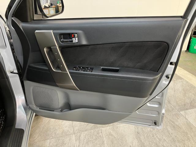 ビーゴＣＸ　４ＷＤ　ワンセグナビ　ＥＴＣ　キーレス　車検整備付フルタイム４ＷＤ　デフロック　ワンセグナビ　ＤＶＤ再生　ＥＴＣ　オートエアコン　キーレスエントリー　電動格納式ミラー　マニュアルレベリング　背面タイヤカバー（ハードカバー）（滋賀県）の中古車