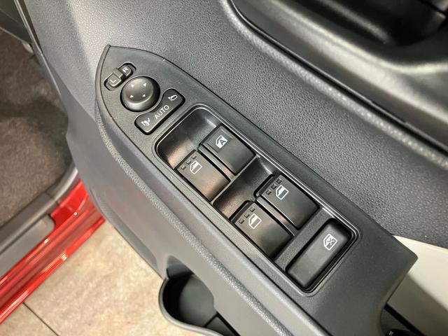 タントＸリミテッド　コーナーセンサー　ＬＥＤ　届出済未使用車衝突被害軽減ブレーキ　コーナーセンサー　バックカメラ（ナビ装着時用）　両側電動スライドドア　前席シートヒーター　電動パーキングブレーキ　ＬＥＤ　オートライト　オートエアコン　スマートキー　エコアイドル（滋賀県）の中古車