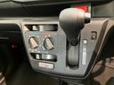 衝突被害軽減ブレーキ　コーナーセンサー　バックカメラ（ナビ装着時用）　オートライト　マニュアルレベリング　マニュアルエアコン　キーレスエントリー　エコアイドル（滋賀県）の中古車
