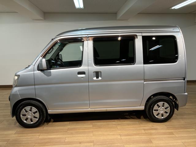 ハイゼットカーゴクルーズターボ／５ＭＴ／４ＷＤ／ＣＤチューナー／ＥＴＣ１年間走行距離無制限保証／走行５．７万ｋｍ／ターボ車／５ＭＴ／４ＷＤ／ＣＤチューナー／ＥＴＣ／電動格納ドアミラー／両側スライドドア／エアコン／パワステ／パワーウィンドウ／キーレスエントリー（大阪府）の中古車