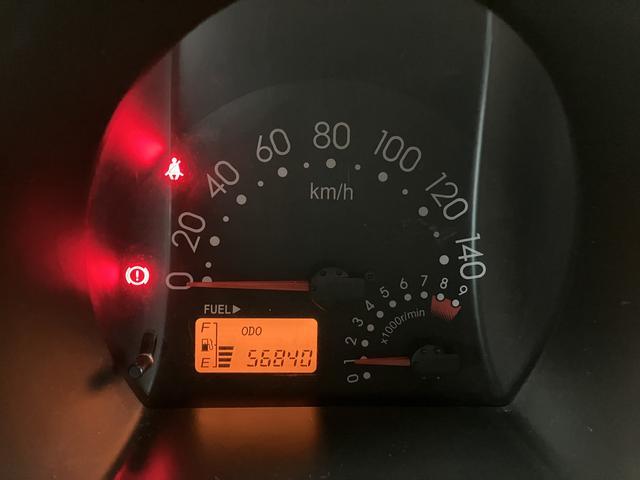 ハイゼットカーゴクルーズターボ／５ＭＴ／４ＷＤ／ＣＤチューナー／ＥＴＣ１年間走行距離無制限保証／走行５．７万ｋｍ／ターボ車／５ＭＴ／４ＷＤ／ＣＤチューナー／ＥＴＣ／電動格納ドアミラー／両側スライドドア／エアコン／パワステ／パワーウィンドウ／キーレスエントリー（大阪府）の中古車