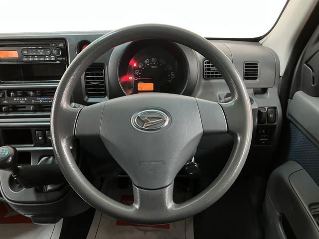 ハイゼットカーゴクルーズターボ／５ＭＴ／４ＷＤ／ＣＤチューナー／ＥＴＣ１年間走行距離無制限保証／走行５．７万ｋｍ／ターボ車／５ＭＴ／４ＷＤ／ＣＤチューナー／ＥＴＣ／電動格納ドアミラー／両側スライドドア／エアコン／パワステ／パワーウィンドウ／キーレスエントリー（大阪府）の中古車