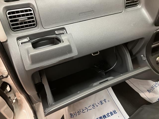 ハイゼットカーゴＤＸ　４速オートマ車・純正ナビ・ＥＴＣ車載器・キーレス４速オートマ車・純正ナビ・ＥＴＣ車載器・リモコンキ−・パワ−ウインドウ（フロントのみ）・スモ−クガラス・オ−バ−ヘッドシェルフ・エアコン・パワステ（大阪府）の中古車