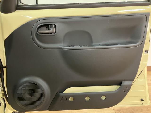 エッセＤ　４Ａ／Ｔ車・社外品ＣＤ・リモコンキ−４速オ−トマ車・社外品ＣＤステレオ・リモコンキ−・エアコン・パワステ・パワ−ウインドウ・マット／バイザ−装備（大阪府）の中古車