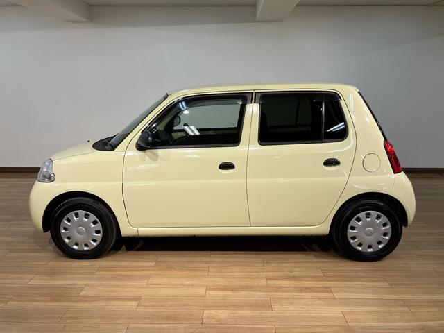 エッセＤ　４Ａ／Ｔ車・社外品ＣＤ・リモコンキ−４速オ−トマ車・社外品ＣＤステレオ・リモコンキ−・エアコン・パワステ・パワ−ウインドウ・マット／バイザ−装備（大阪府）の中古車
